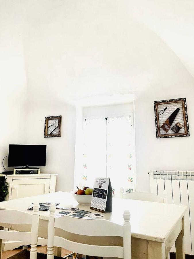 Apartmán Ca' De Raffe' Lingueglietta Exteriér fotografie